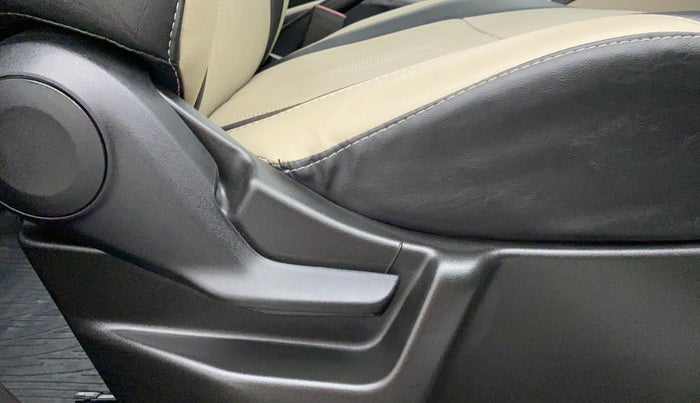 2021 Maruti New Wagon-R ZXI 1.2L AGS, Petrol, Automatic, 5,320 km, Driver Side Adjustment Panel
