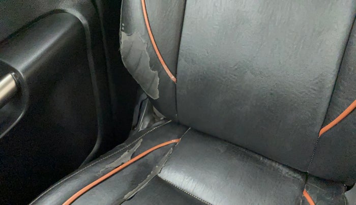 2018 Maruti IGNIS SIGMA 1.2, Petrol, Manual, 77,588 km, Driver seat - Cover slightly torn
