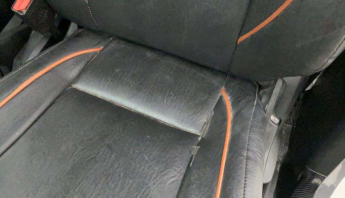 2018 Maruti IGNIS SIGMA 1.2, Petrol, Manual, 77,588 km, Front left seat (passenger seat) - Cover slightly torn