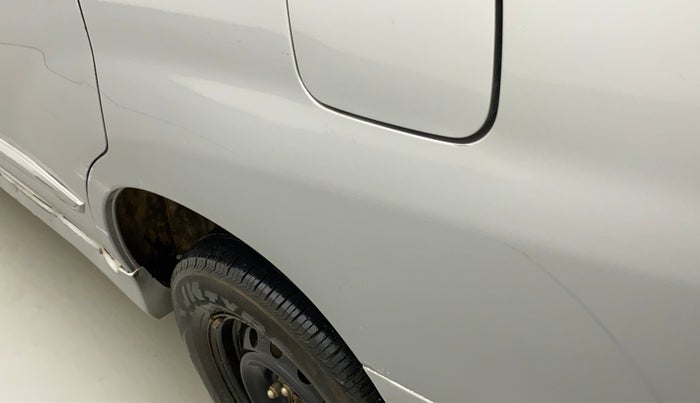 2015 Toyota Innova 2.5 GX 8 STR, Diesel, Manual, 82,593 km, Left quarter panel - Slightly dented