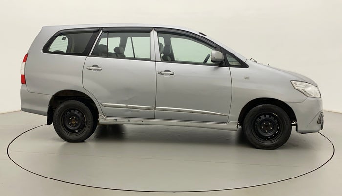 2015 Toyota Innova 2.5 GX 8 STR, Diesel, Manual, 82,593 km, Right Side View