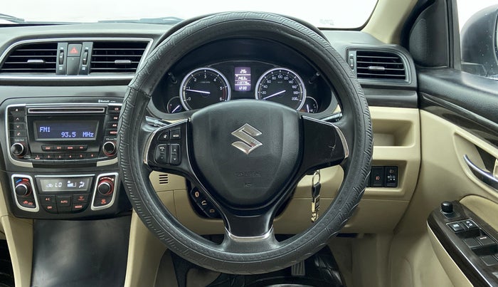 2014 Maruti Ciaz VDI PLUS, Diesel, Manual, 1,13,913 km, Steering Wheel Close Up