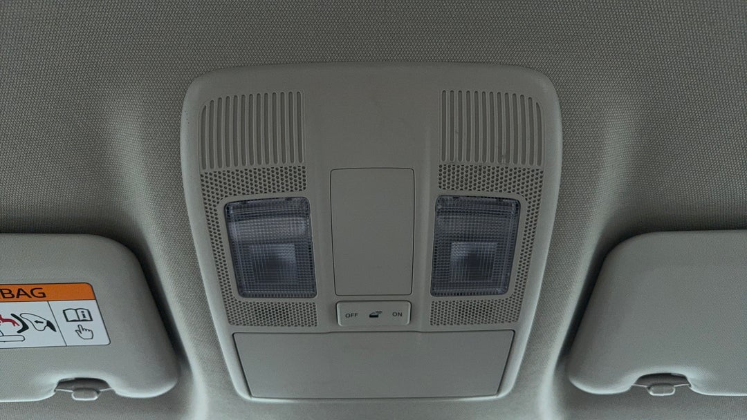 On-Roof Controls/Sunglass holder