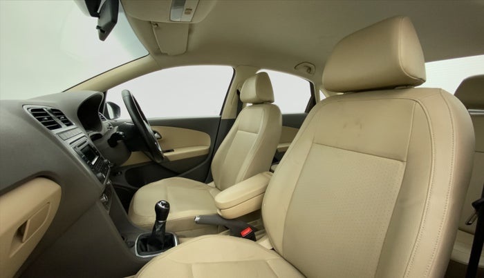 2015 Volkswagen Vento HIGHLINE DIESEL, Diesel, Manual, 87,317 km, Right Side Front Door Cabin