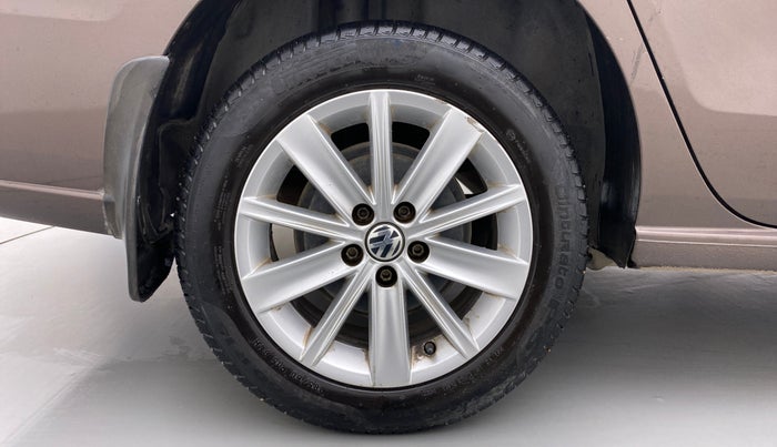 2015 Volkswagen Vento HIGHLINE DIESEL, Diesel, Manual, 87,317 km, Right Rear Wheel