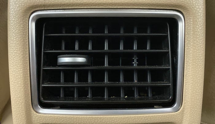 2015 Volkswagen Vento HIGHLINE DIESEL, Diesel, Manual, 87,317 km, Rear AC Vents