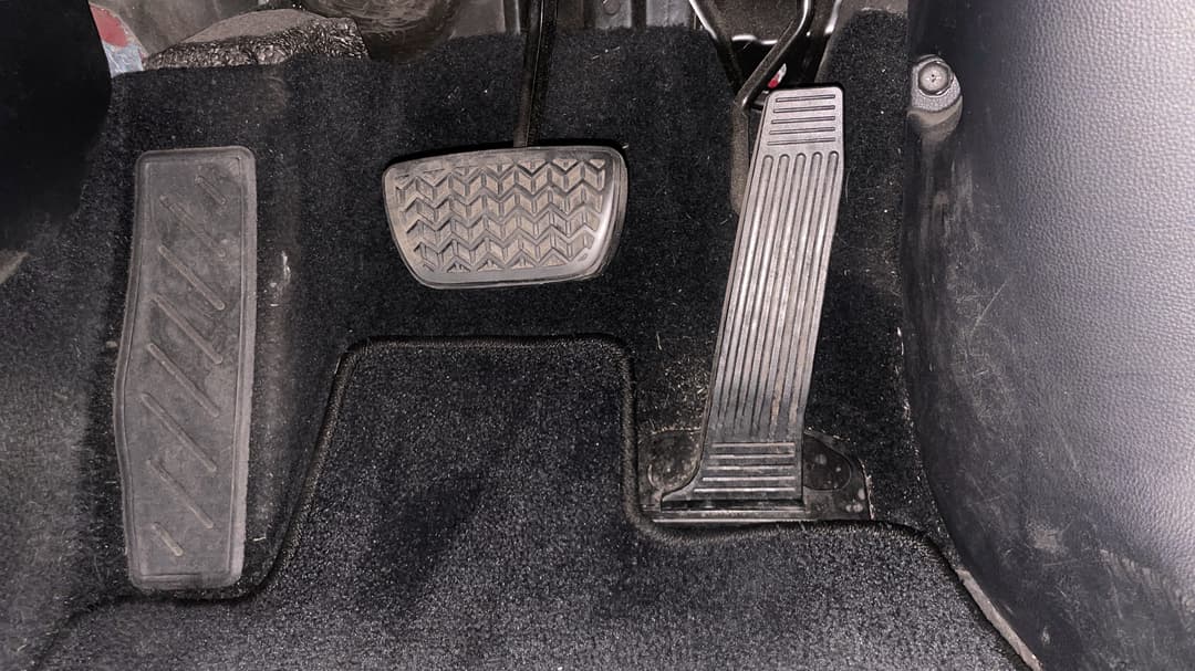 2021 Toyota Kluger Grande Hybrid AWD, Automatic, 94370 km, Pedals and Footmat
