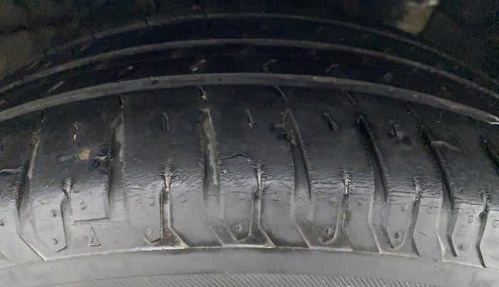 2019 Hyundai Verna 1.6 SX VTVT (O), Petrol, Manual, 36,477 km, Right Front Tyre Tread