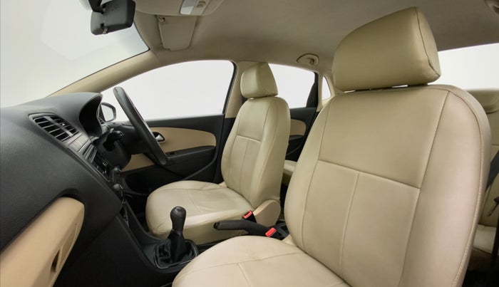 2016 Volkswagen Ameo COMFORTLINE 1.2, Petrol, Manual, 68,681 km, Right Side Front Door Cabin