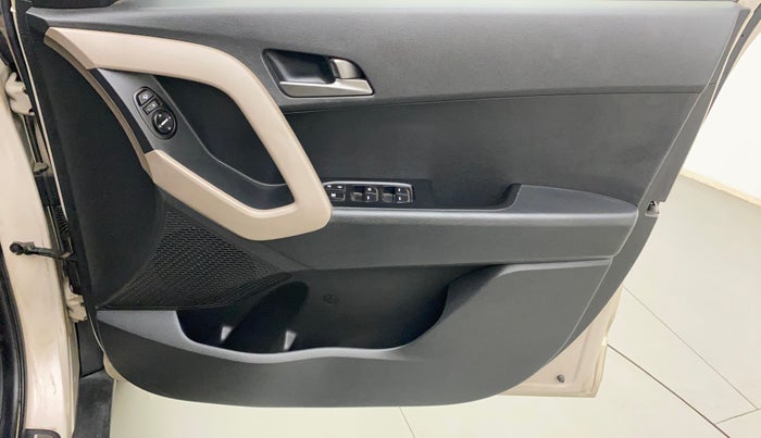 2015 Hyundai Creta SX PLUS 1.6 PETROL, Petrol, Manual, 13,626 km, Driver Side Door Panels Control