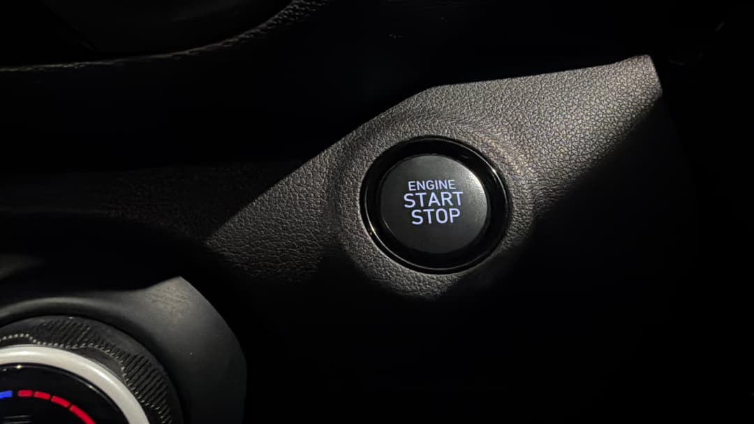 2023 Hyundai Venue Elite (denim) Two-tone Roof, Automatic, 44134 km, Keyless / Button Start