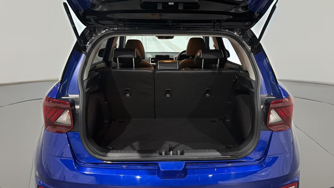 2023 Hyundai Venue Elite (denim) Two-tone Roof, Automatic, 44134 km, Boot Inside View
