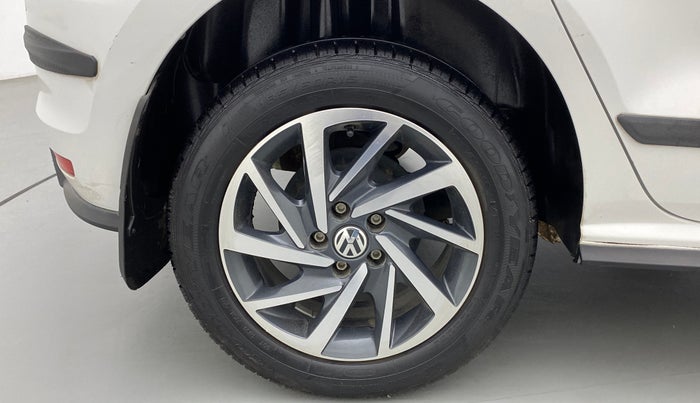 2022 Volkswagen Polo COMFORTLINE 1.0L MPI, Petrol, Manual, 9,205 km, Right Rear Wheel