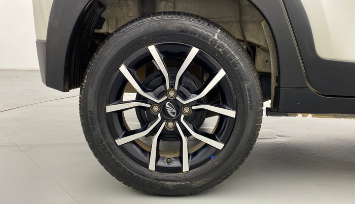 2018 Mahindra KUV 100 NXT K8 6 STR, Petrol, Manual, 13,555 km, Right Rear Wheel