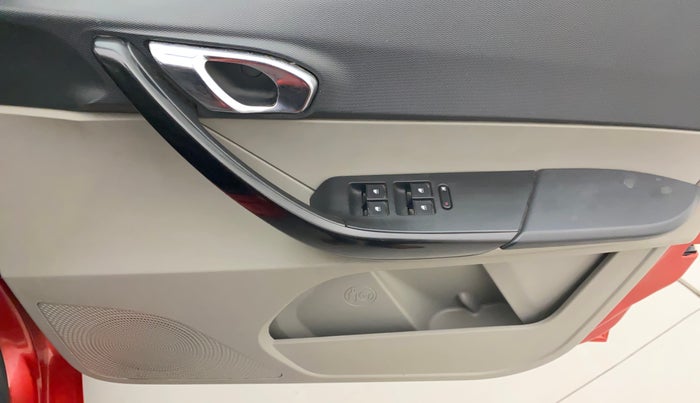 2017 Tata Tiago XZA PETROL, Petrol, Automatic, 44,747 km, Driver Side Door Panels Control