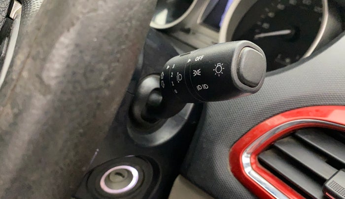 2017 Tata Tiago XZA PETROL, Petrol, Automatic, 44,747 km, Dashboard - Headlight height adjustment not working