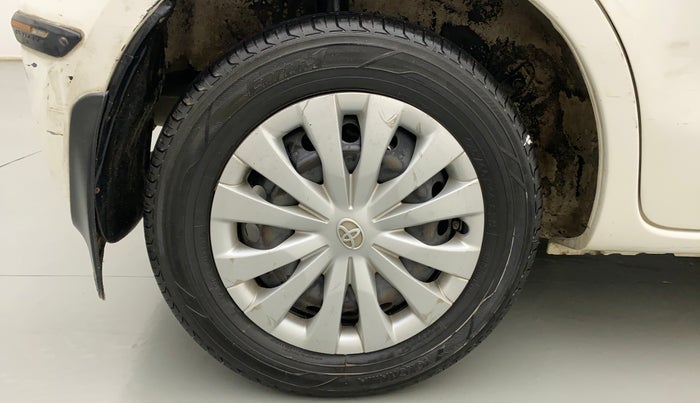 2011 Toyota Etios Liva G, CNG, Manual, 96,671 km, Right Rear Wheel