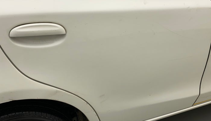 2011 Toyota Etios Liva G, CNG, Manual, 96,671 km, Right rear door - Minor scratches