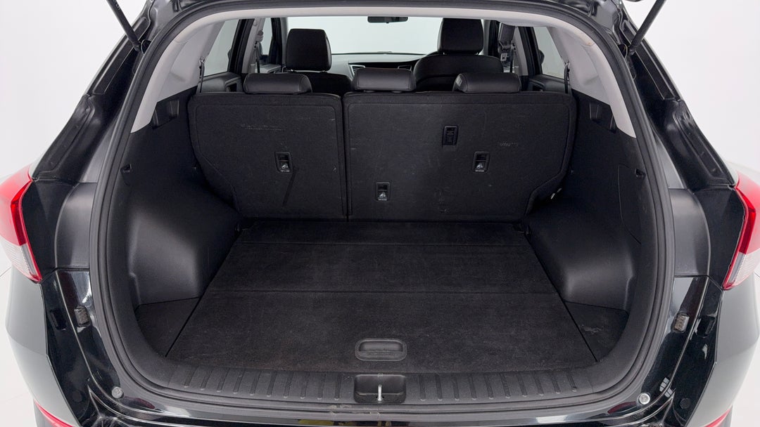 2018 Hyundai Tucson Active X (fwd), Automatic, 163235 km, Boot Inside View