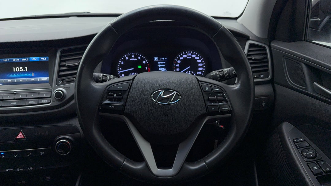 2018 Hyundai Tucson Active X (fwd), Automatic, 163235 km, Steering Wheel Close-up