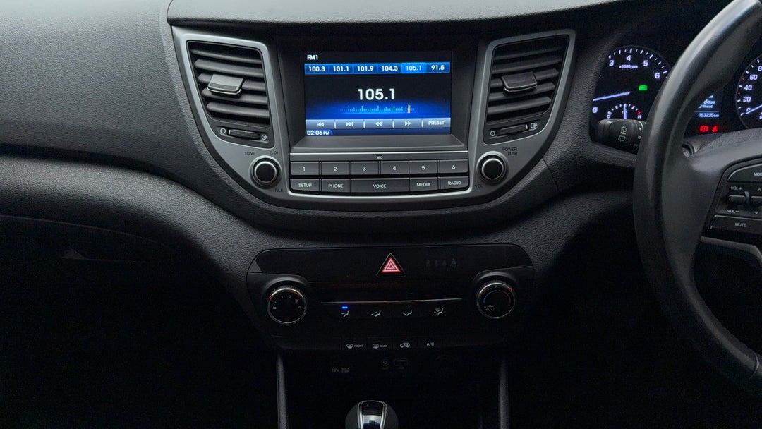 2018 Hyundai Tucson Active X (fwd), Automatic, 163235 km, Center Console