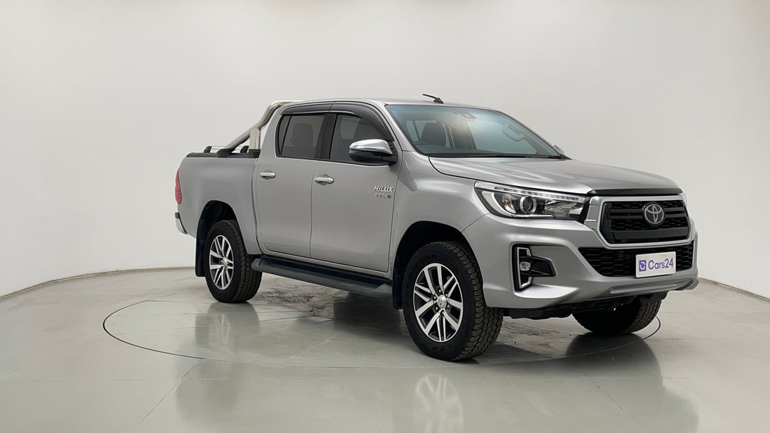 Right Front Diagonal (45- Degree) View