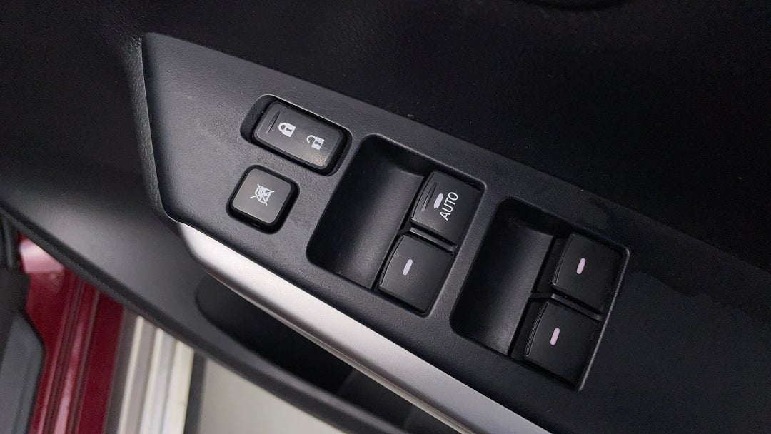 2019 Mitsubishi Pajero Sport Gls (4x4) 7 Seat, Automatic, 109732 km, Drivers Side Door Panel Controls