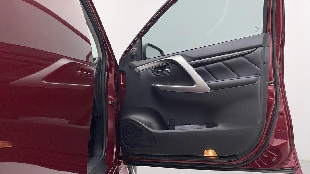 2019 Mitsubishi Pajero Sport Gls (4x4) 7 Seat, Automatic, 109732 km, Speaker View