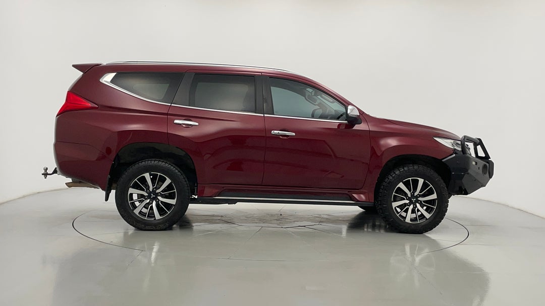 2019 Mitsubishi Pajero Sport Gls (4x4) 7 Seat, Automatic, 109732 km, Right Side View