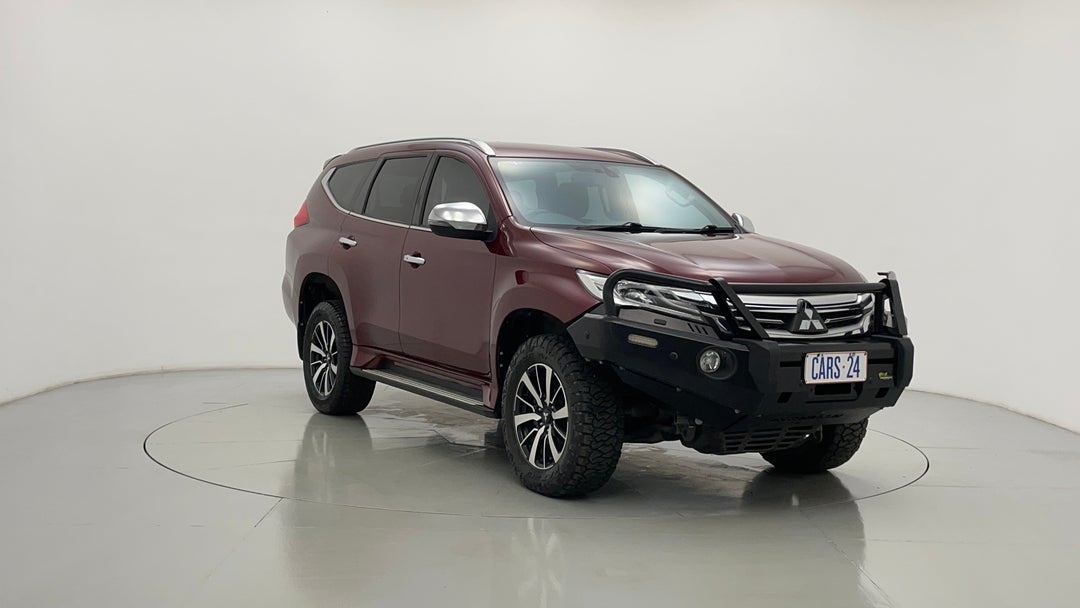 2019 Mitsubishi Pajero Sport Gls (4x4) 7 Seat, Automatic, 109732 km, Right Front Diagonal (45- Degree) View