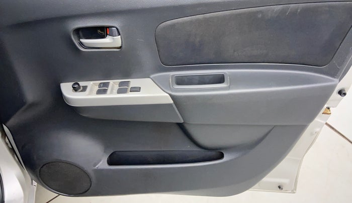 2012 Maruti Wagon R 1.0 VXI, Petrol, Manual, 75,199 km, Driver Side Door Panels Controls
