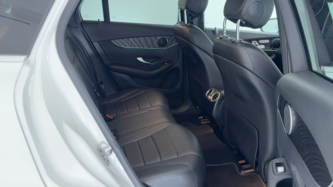 2021 Mercedes-benz GLC 200, Automatic, 56011 km, Right Side Rear Door Cabin View