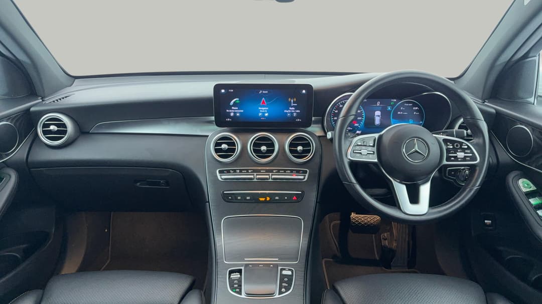 2021 Mercedes-benz GLC 200, Automatic, 56011 km, Dashboard View
