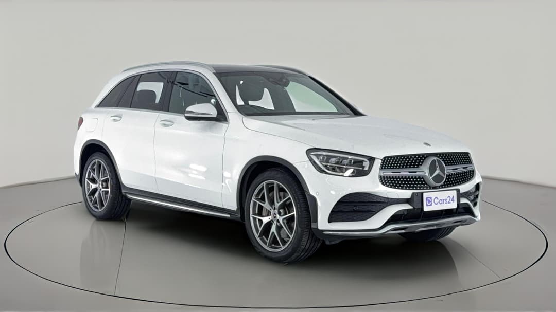 2021 Mercedes-benz GLC 200, Automatic, 56011 km, Right Front Diagonal (45- Degree) View