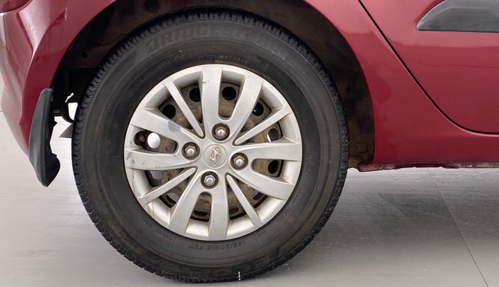 2015 Hyundai i10 SPORTZ 1.1 IRDE2, Petrol, Manual, 76,415 km, Right Rear Wheel