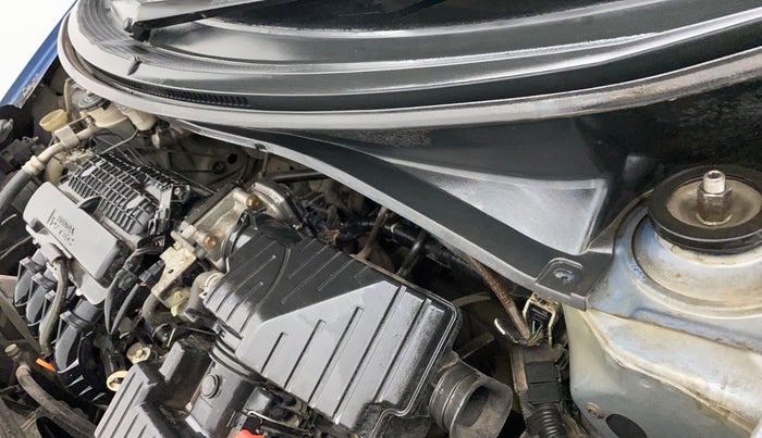 2014 Honda Amaze 1.2L I-VTEC S, Petrol, Manual, 68,935 km, Bonnet (hood) - Cowl vent panel has minor damage
