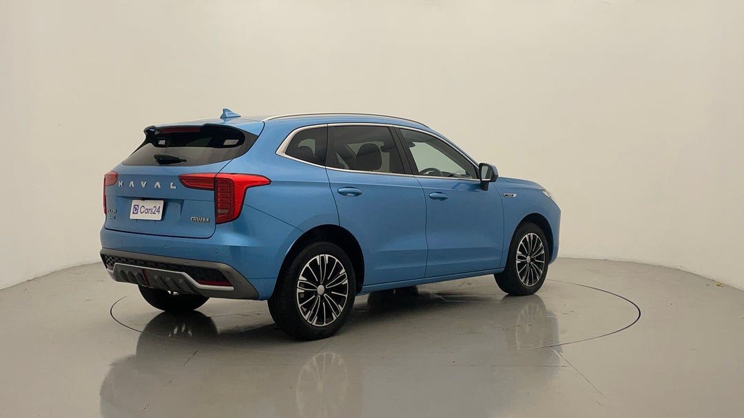 Right Back Diagonal (45- Degree) View