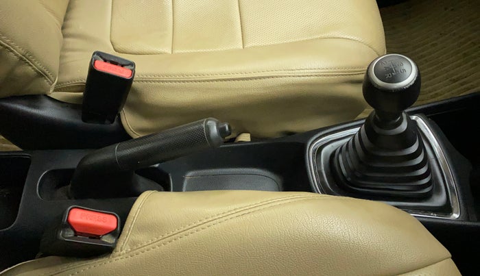 2019 Honda Amaze 1.2L I-VTEC S, Petrol, Manual, 24,871 km, Gear Lever