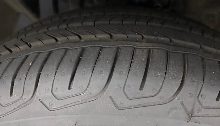 2014 Ford Ecosport 1.5TITANIUM TDCI, Diesel, Manual, 57,514 km, Left Front Tyre Tread