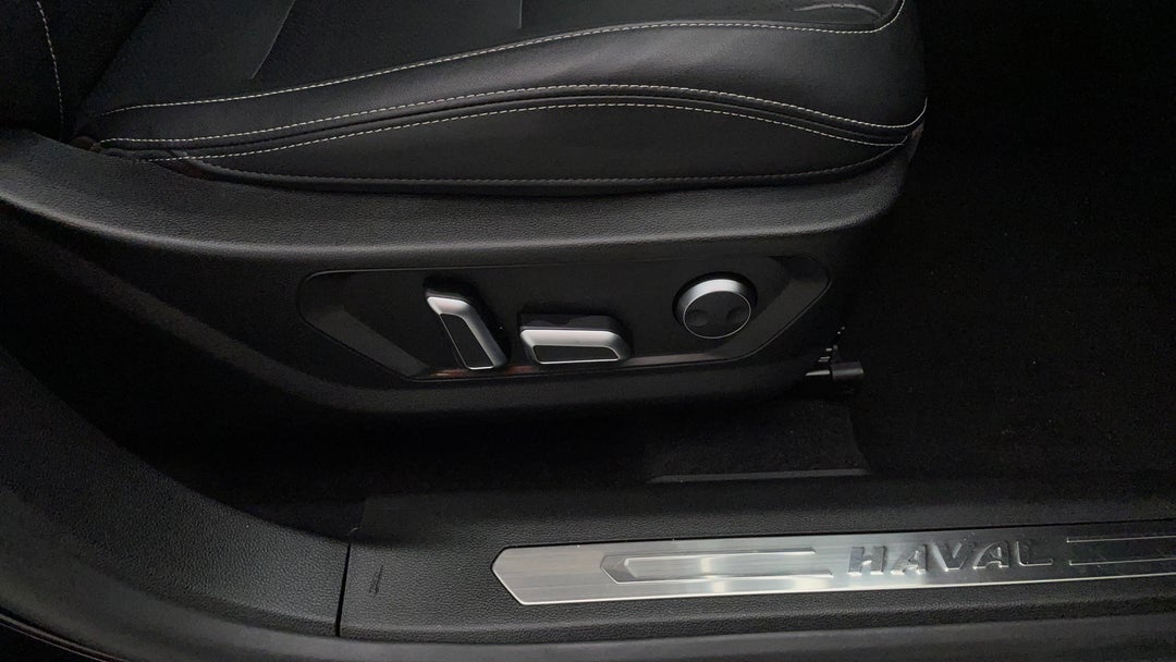 2022 GWM Haval H6 Vanta, Automatic, 60955 km, Drivers Side Adjustment Panel