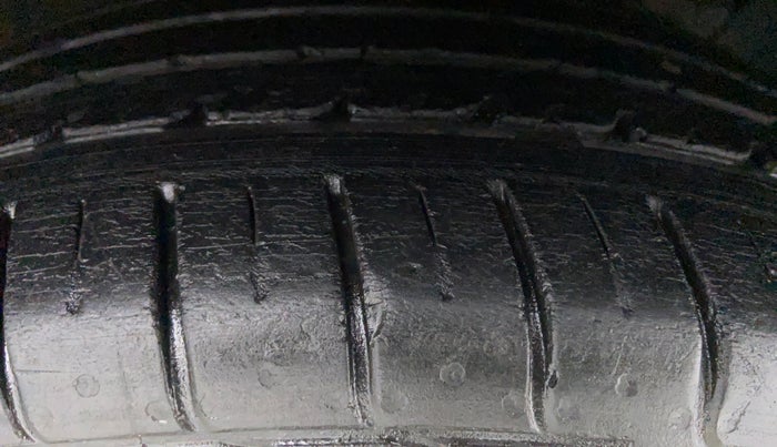 2017 Hyundai Creta 1.6 E + VTVT, Petrol, Manual, 25,212 km, Right Front Tyre Tread