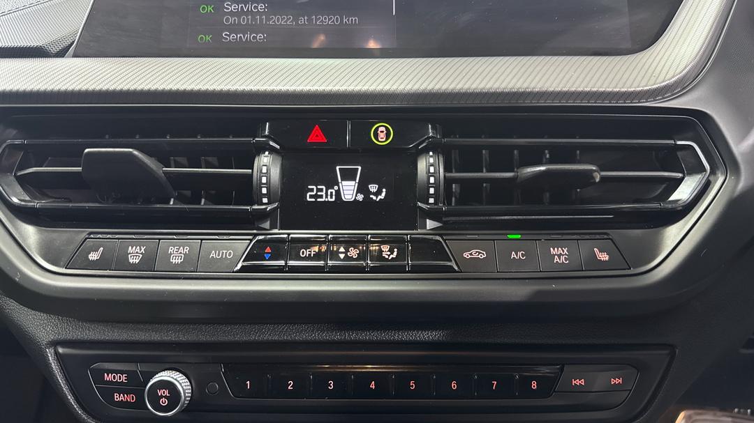 2020 BMW 1 18i M Sport, Automatic, 33680 km, Ventilated Seats