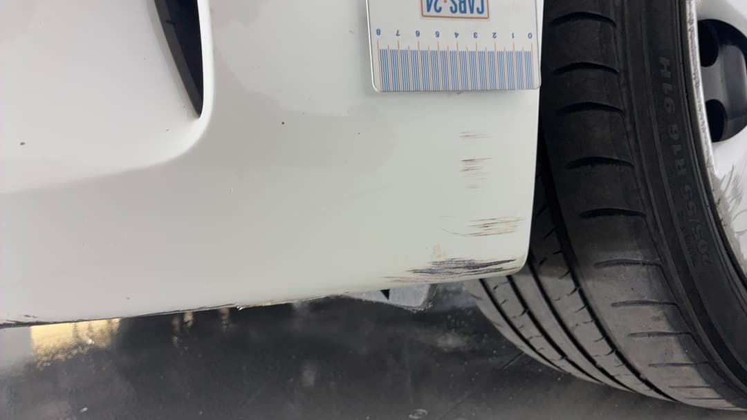 2017 Kia Cerato S, Automatic, 94490 km, Bumper Front Scratch