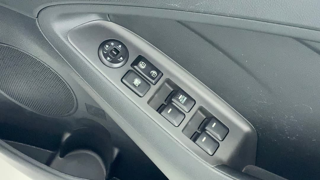 2017 Kia Cerato S, Automatic, 94490 km, Drivers Side Door Panel Controls