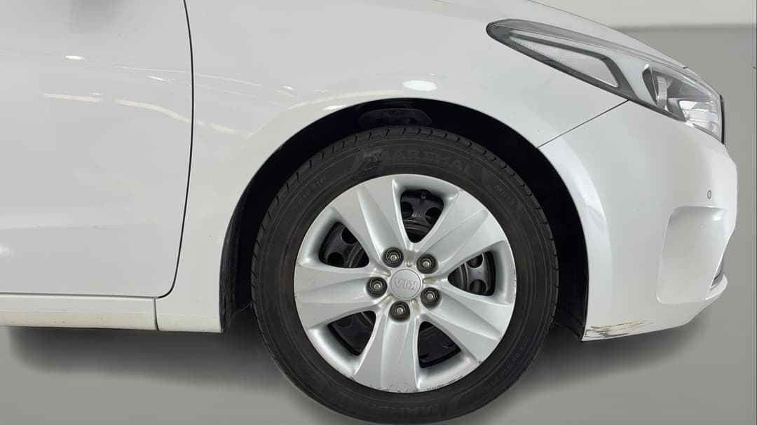 2017 Kia Cerato S, Automatic, 94490 km, Right Front Wheel