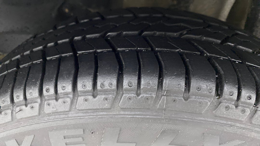 Left Rear Tyre Tread
