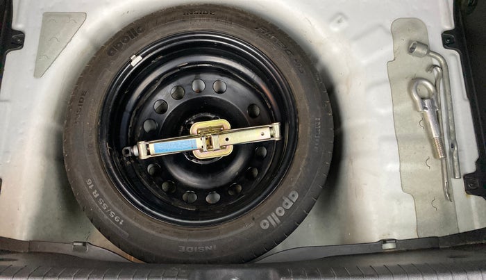 2015 Hyundai Elite i20 ASTA 1.2 (O), Petrol, Manual, 51,490 km, Spare Tyre