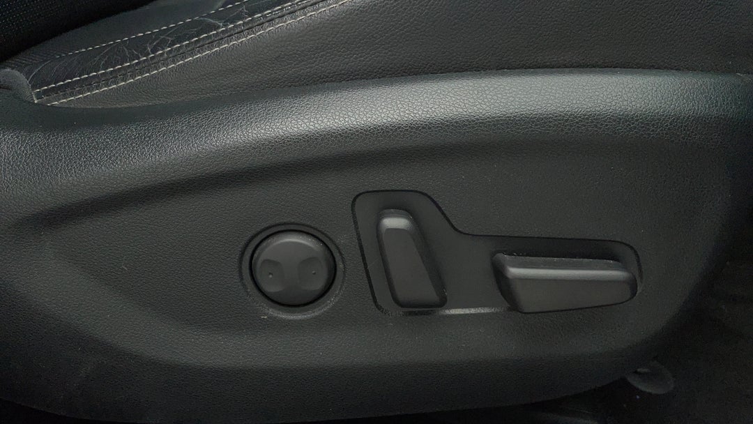 2017 Kia Sportage Gt-line (awd), Automatic, 70728 km, Drivers Side Adjustment Panel