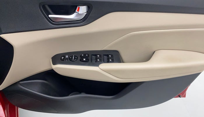 2018 Hyundai Verna 1.6 SX VTVT AT (O), Petrol, Automatic, 24,846 km, Driver Side Door Panels Control