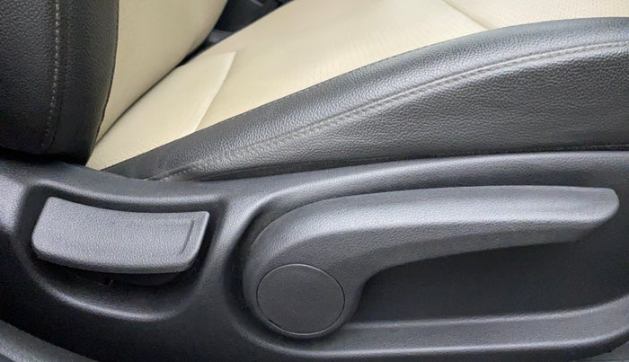 2018 Hyundai Verna 1.6 SX VTVT AT (O), Petrol, Automatic, 24,846 km, Driver Side Adjustment Panel